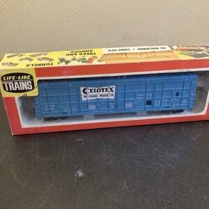 Vintage Life-Like 08981 HO Scale‎ Celotex LUNX 4411 Thrall Door Box Car Train
